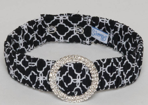 Lightweight fabric collar for dogs on www.BarkandSwagger.com